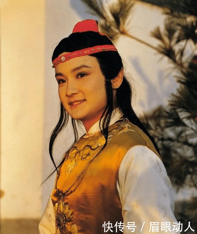 赵姨娘:看红楼梦的人都说我粗鄙,可谁知道,我年轻时也是个晴雯