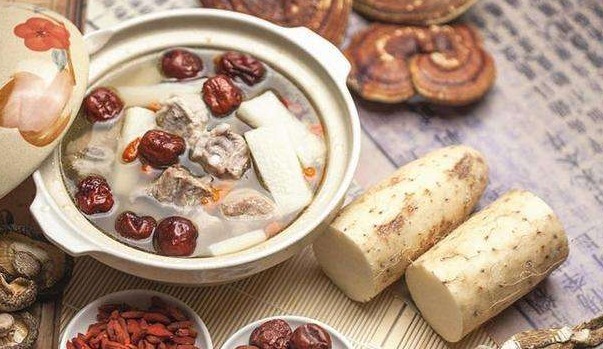 雪梨|5种补血养生汤,对于光滑皮肤、缓解声音沙哑、口舌干燥有效果