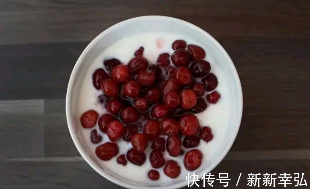 补血养颜|此物被称为“女性之友”,每天当零食吃,补血养颜,延缓皮肤衰老