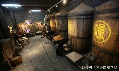 主屋|为什么把收房的人称作房东 而不是房西或房南, 太涨知识!