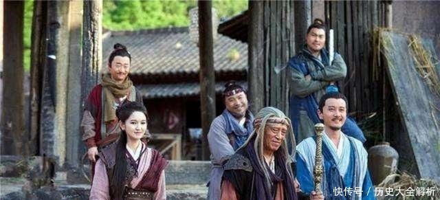 开国|英雄董存瑞壮烈牺牲后,常年照顾他家人的,原来是一位开国中将!