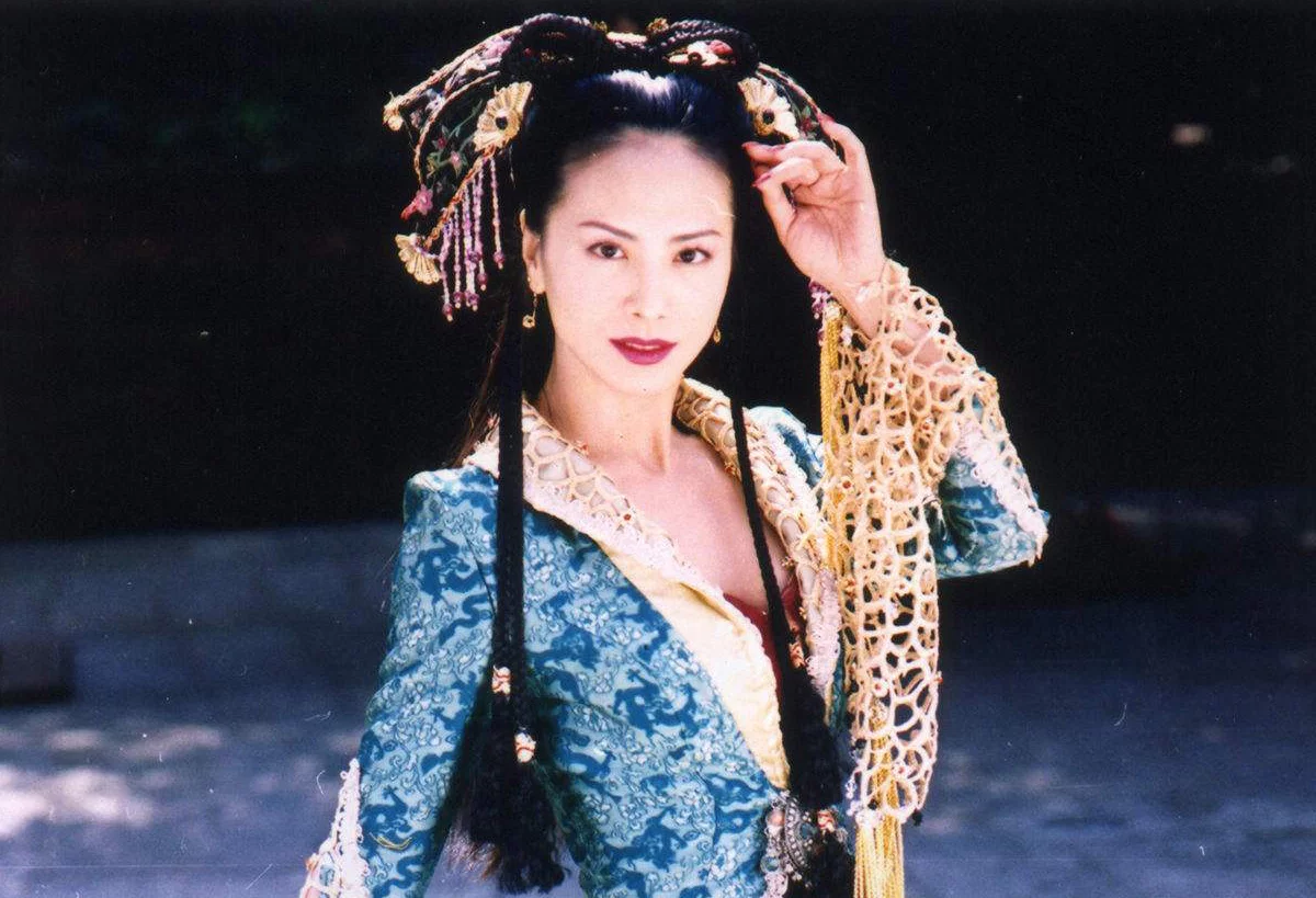 6park Com 曾拍过大胆写真 揭秘过娱乐圈 规则 如今55岁的她风采依旧