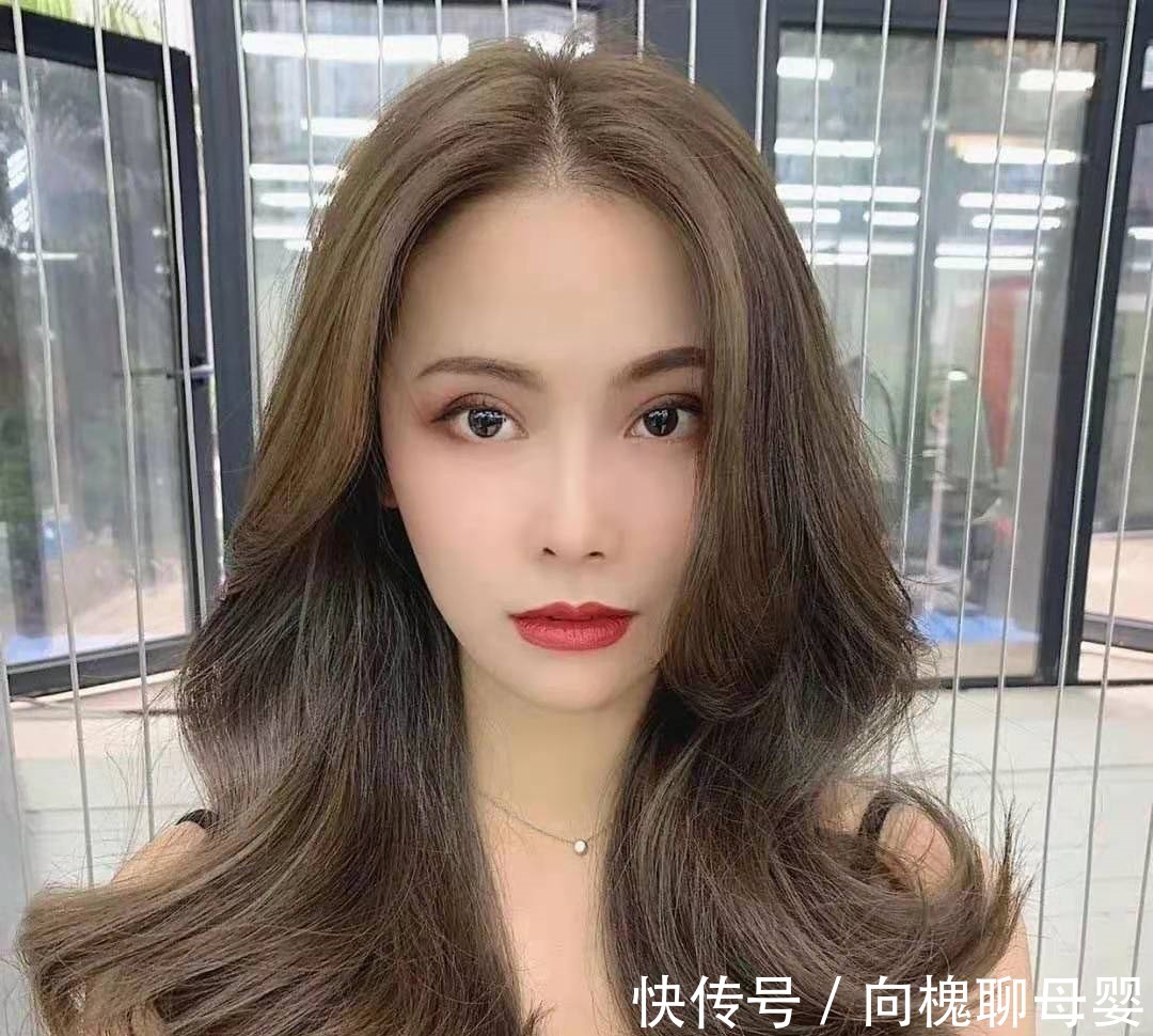 大卷 头发细软女生别烫这三种发型,款式好看但发质不适合,伤发又没卷