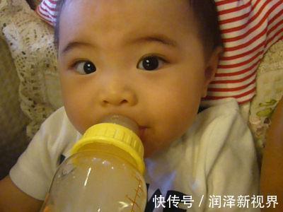 脾胃|劝告3岁前，4种食物不是疼孩子，是害孩子，还有家长给娃吃