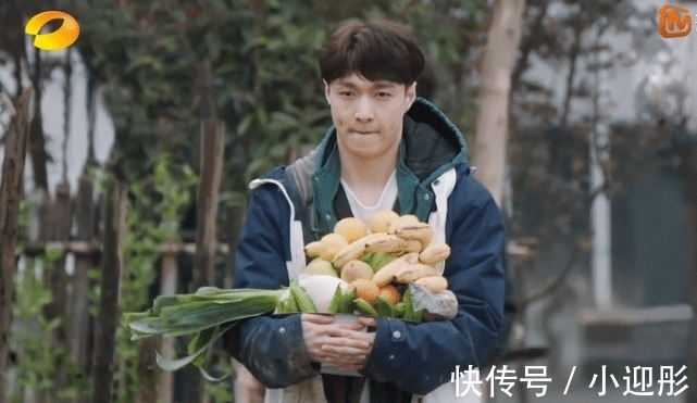 师父|张艺兴带5斤雪花牛肉给黄磊,一片要500元,自称吃了不会发胖