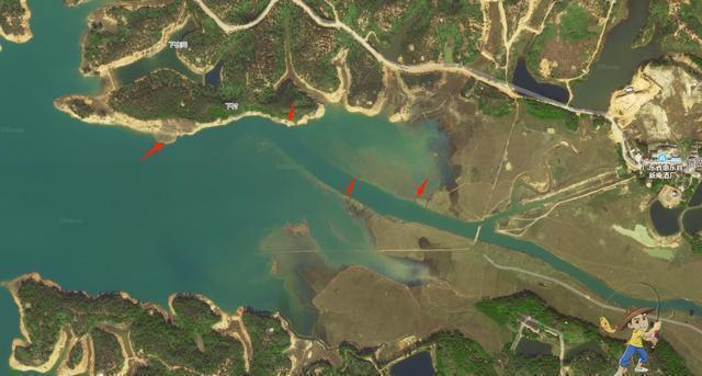 坎底|野钓经典钓位二道坎,鱼儿必经之地,这样钓增大爆护概率