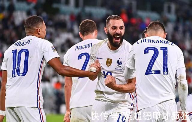 洛里|博格巴半場休息在更衣室講故事姆巴佩下半場猛虎下山全場最佳!