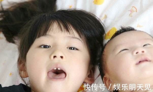 求生欲|有种“求生欲”叫二胎哥哥,送小20岁妹妹去幼儿园,十分怕被误会