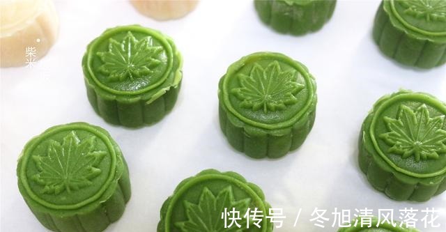 冰皮月饼|中秋节月饼，不用烤箱也能做，蒸一蒸，细腻滋润更好吃！