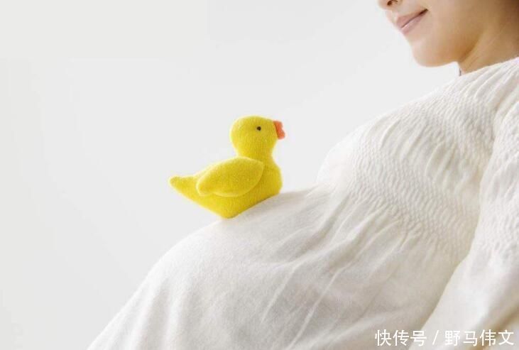 羊水|孕期在孕妈肚子里的胎儿,排出的便便去哪了孕妈听了别“恶心”