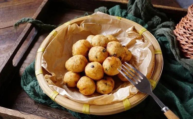 过年必备的5种炸丸子做法,外酥里嫩,有荤有素,年味十足!