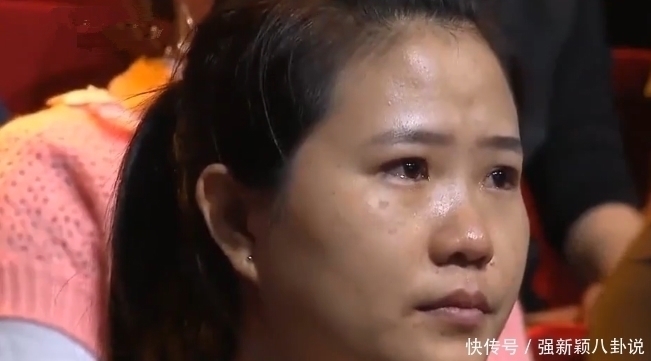 小康|母亲去世全家人瞒着4岁儿子，等他唱完这首歌，全场忍不住落泪！