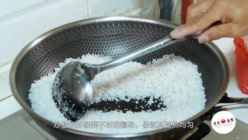  教你做“盐焗猪肝”，比卤煮的要香，出锅没腥味儿，下酒又下饭