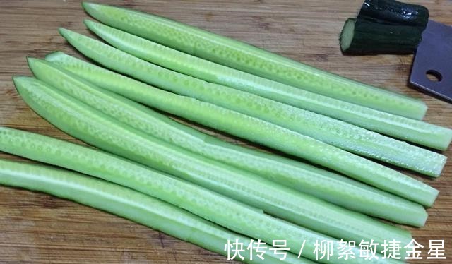 火候|黄瓜不只有凉拌，还可以炝拌，夏天吃倍儿爽！