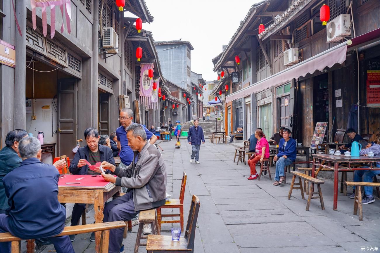 趁夕阳正好，趁风景正美一起去旅行