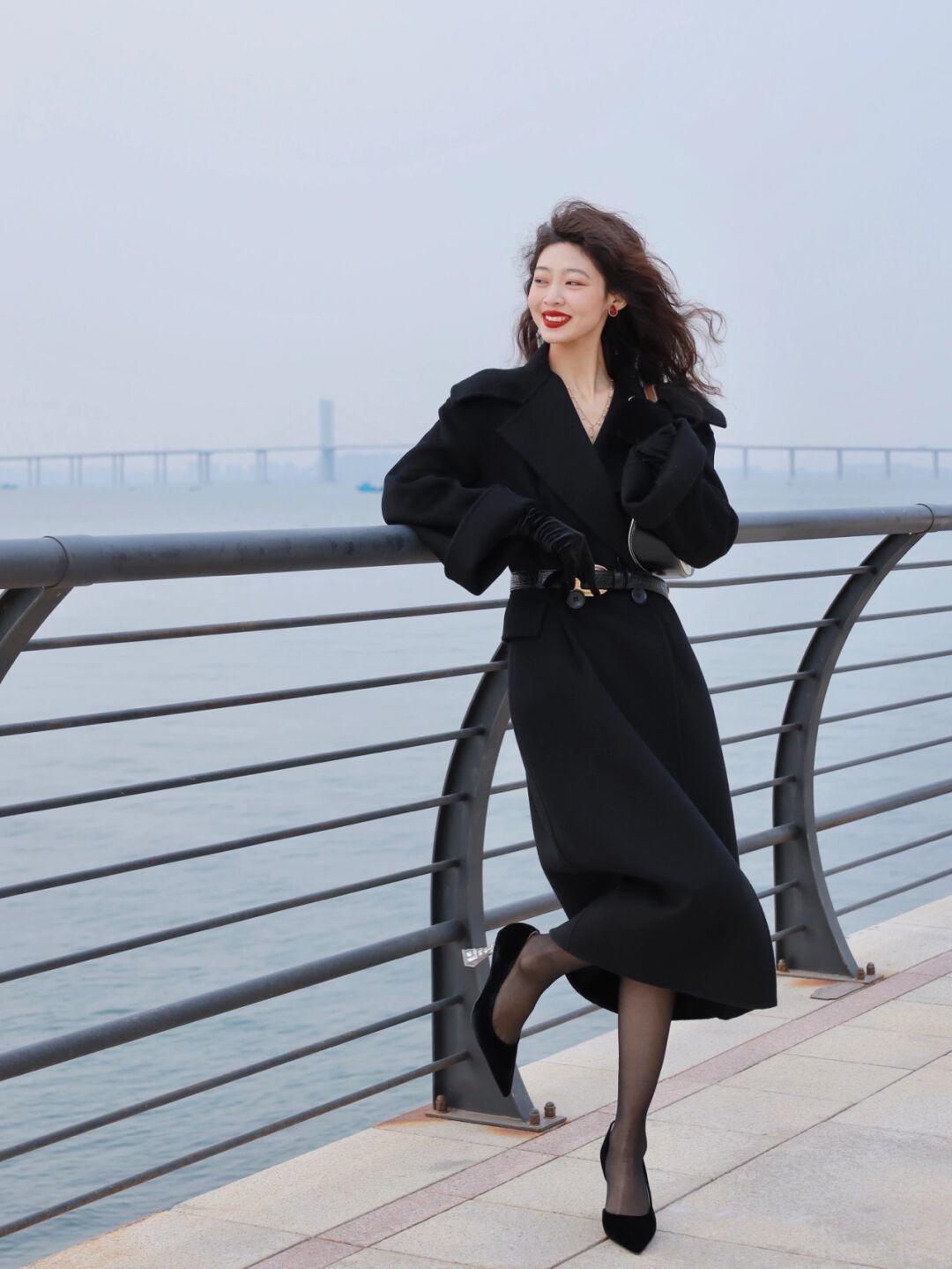 减龄感 普通人怎么把“大衣”穿出高级感?看看这些博主的搭配,优雅精致