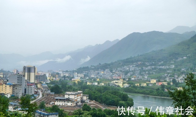 农村|房地产行业要进军农村了,这对农民来说是喜还是忧