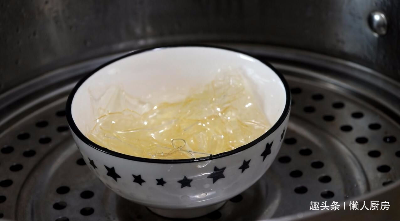 不用烤箱,教你做慕斯蛋糕,口感细腻丝滑,入口即化,好吃不上火