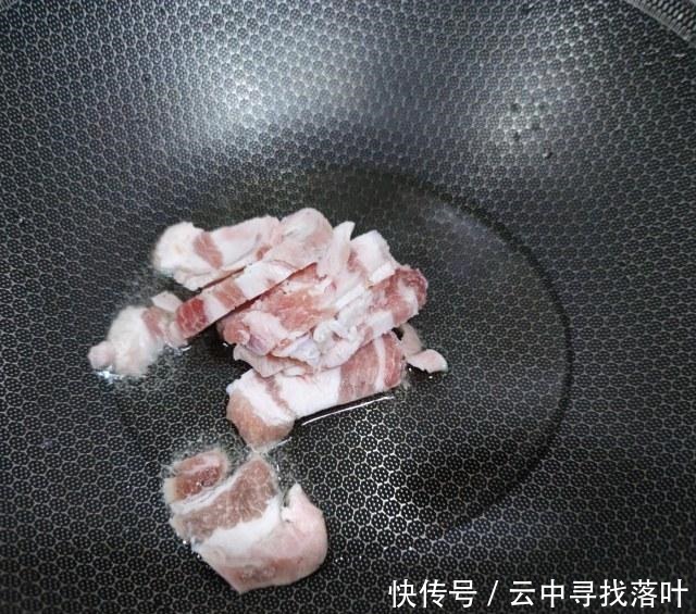 家常|猪肉白菜炖粉条,冬季家常炖菜,全家都爱吃