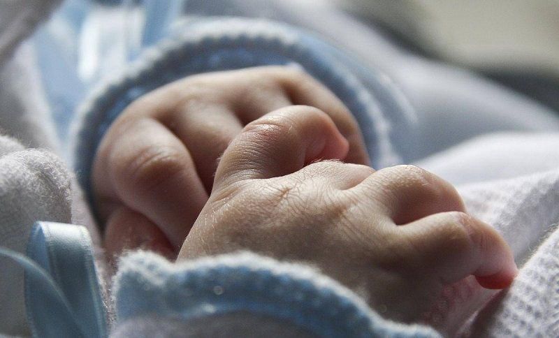 伤害|1岁内的宝宝,入睡不可用这两种方式,造成的伤害会伴随一生