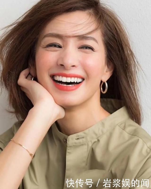 女性|女人40岁开始变美一点也不晚,学日系博主穿搭,知性优雅又有气质