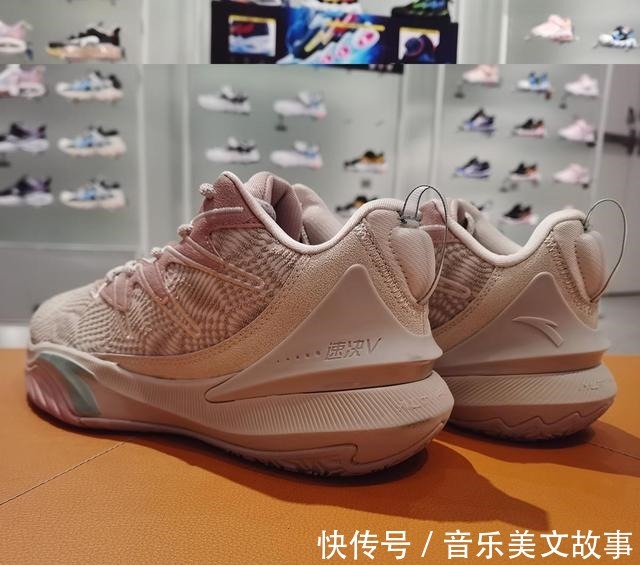 中端 安踏速决5代实战篮球鞋发售!助力要疯系列冲击安踏第一中端球鞋!