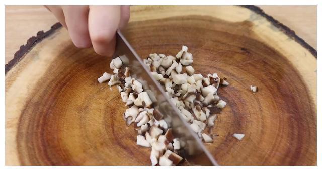 不爱吃蔬菜的宝宝都吃上瘾了！一口吃进10种营养，一锅都不够吃