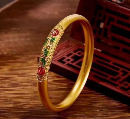 肖邦链$来看看古代妃嫔的黄金首饰:古朴精美设计感不输国际大牌