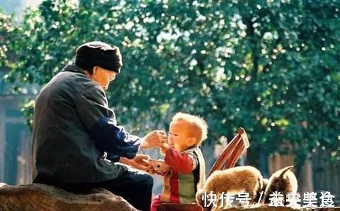 妈妈|越来越多家庭是姥姥带娃,爷爷奶奶在享清福吗?原因现实又无奈