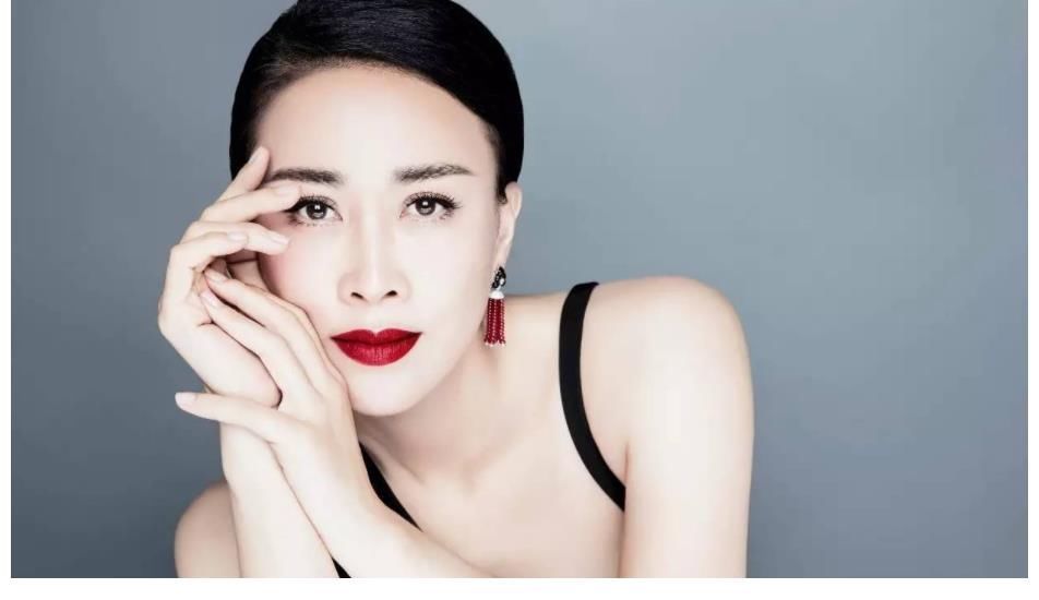 那英宣布退出《中国好声音》,只因过于浮夸,网友喊话刀郎接任