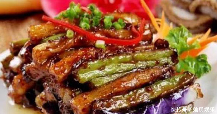 肥肠|醋溜肉片黄秋葵,爆炒鸡胗,口味肥肠,茄子酱苦瓜的做法