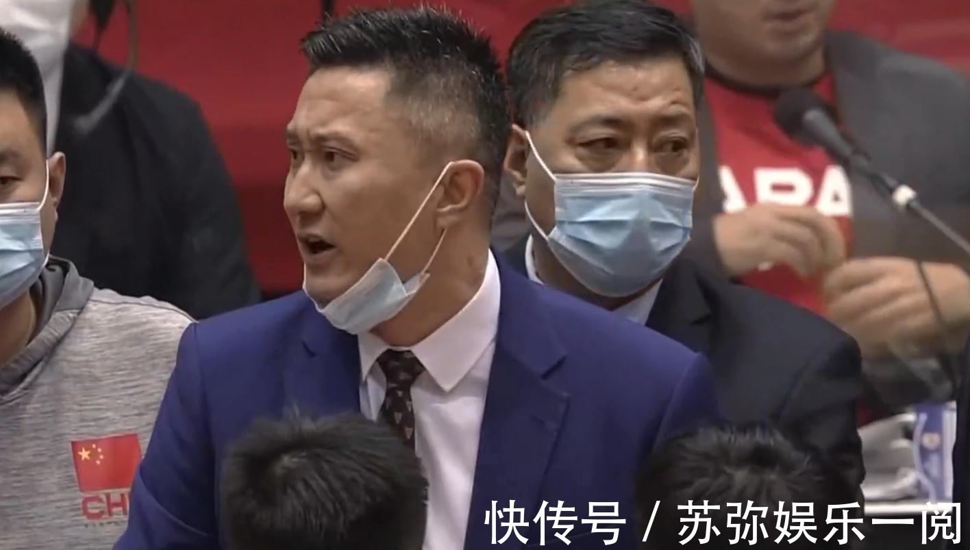 胡金秋|战术大师!中国男篮大胜需感谢一人,三大变化打得日本招架不住