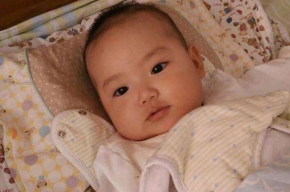 妈妈|高烧成了2岁男孩“催命符”,3个退烧小知识,妈妈很有必要了解下