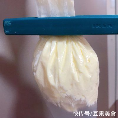 波兰种火龙果蔓越莓乳酪欧包