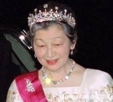 本皇室|日本皇太后改造“王后皇冠”,拆除最大钻石,面目全非变网络爆款