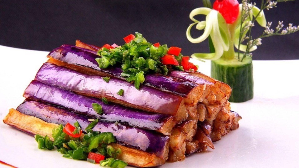 茄子蒂|吃了“激素茄子”还傻傻不知道,教你2招辨别,以后别乱买