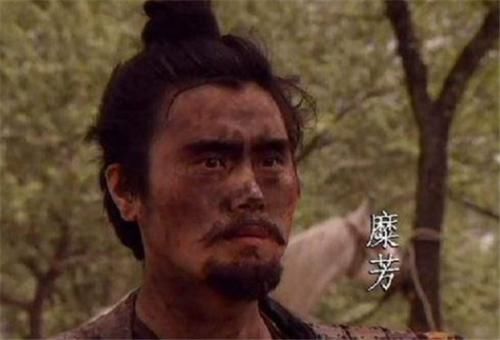 关羽|他是三国隐藏最深的卧底，坑害刘关张三兄弟，诸葛亮都没有看破他
