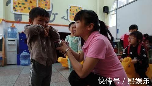 工作|95后全职妈妈占比82%,宝妈为孩子放弃工作,却被误解是懒