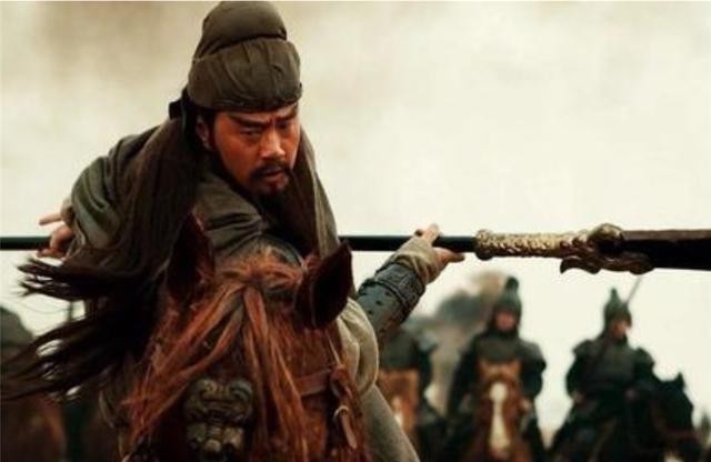 秒杀|一个击败徐晃,一个战平赵云,颜良和文丑,为何都被关羽秒杀