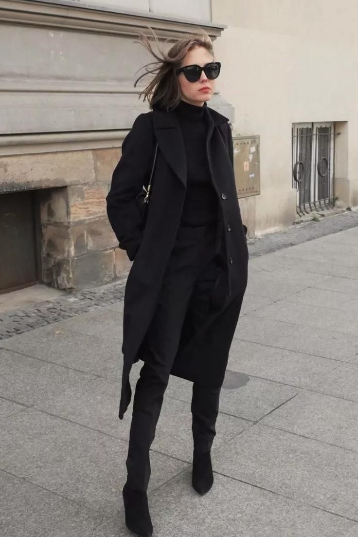  流行|“马丁靴”失宠了？“大衣＋这双鞋”正流行，时髦又显高！