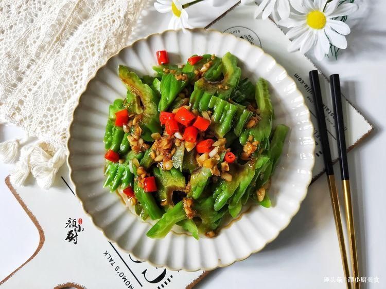 天热，最该吃的不是黄瓜，而是这菜，简单一拌，好吃下饭还不长肉