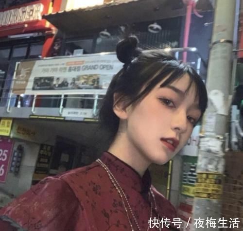 香肠|女孩经常对“嘴唇”做这3行为,迟早变樱桃嘴,香肠嘴妹子建议尝试