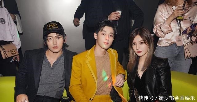 龚俊|张哲瀚让龚俊为他打call,赵薇是他老板,他还和关晓彤傅菁拍过戏