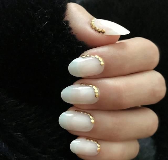 梦幻|新娘美甲灵感美国美甲师BetinaGoldstein的15款梦幻指甲造型