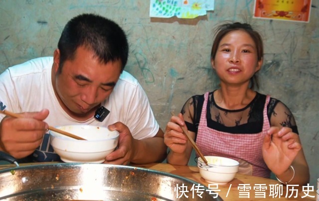 从农村妇女到千万网红,被央视高度评价的桃子姐,到底有啥魅力