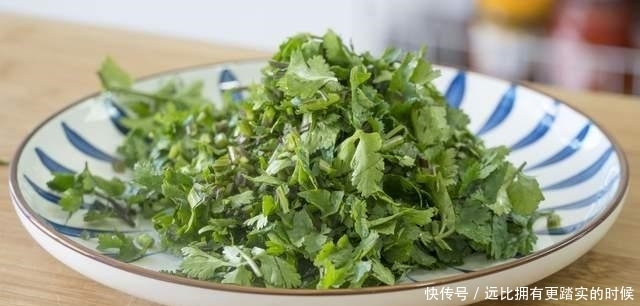 正月十五元宵节,家宴菜单已备好,5荤4素1汤上一桌,十全十美