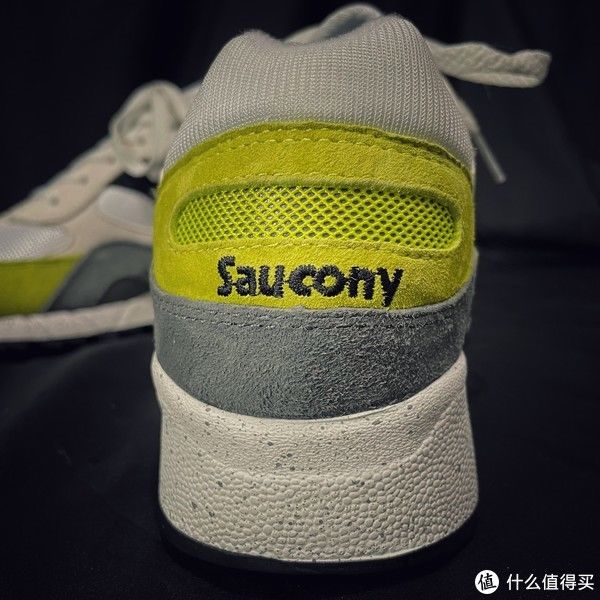 棕色 Sneaker 篇一百三十八：21年发售的三双Saucony Shadow 6000开箱