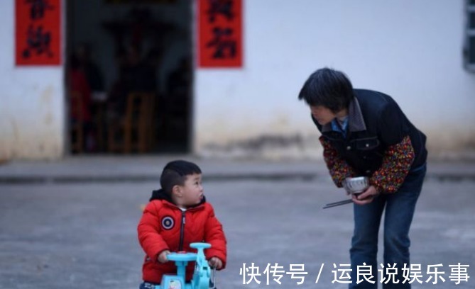 宝妈|孩子2个部位出汗多,是脾胃差,家长牢记“3不要”,脾胃渐渐好