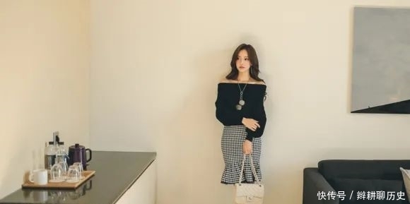 露肩|美图欣赏:孙允珠,黑玫瑰露肩翻领窈窕公主上衣