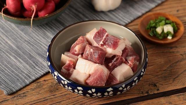 猪脖子肉|猪血,猪肺,猪脖子,都不能吃不少人蒙在鼓里,今天告诉你答案